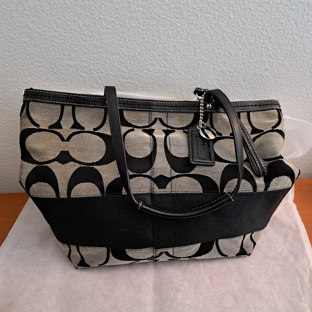 Coach Signature Jacquard Stripe Black Shoulder Handbag K0969 F13548